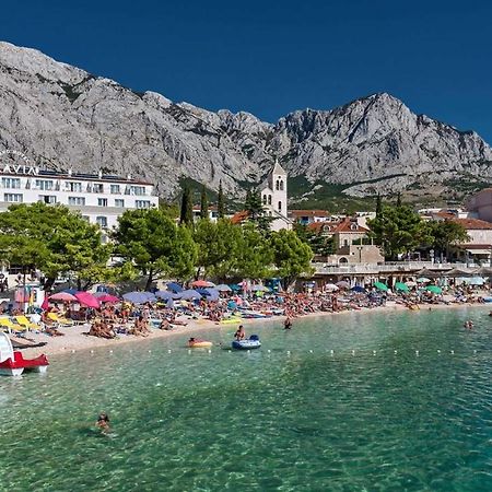 Apartments Center Baska Voda Bagian luar foto