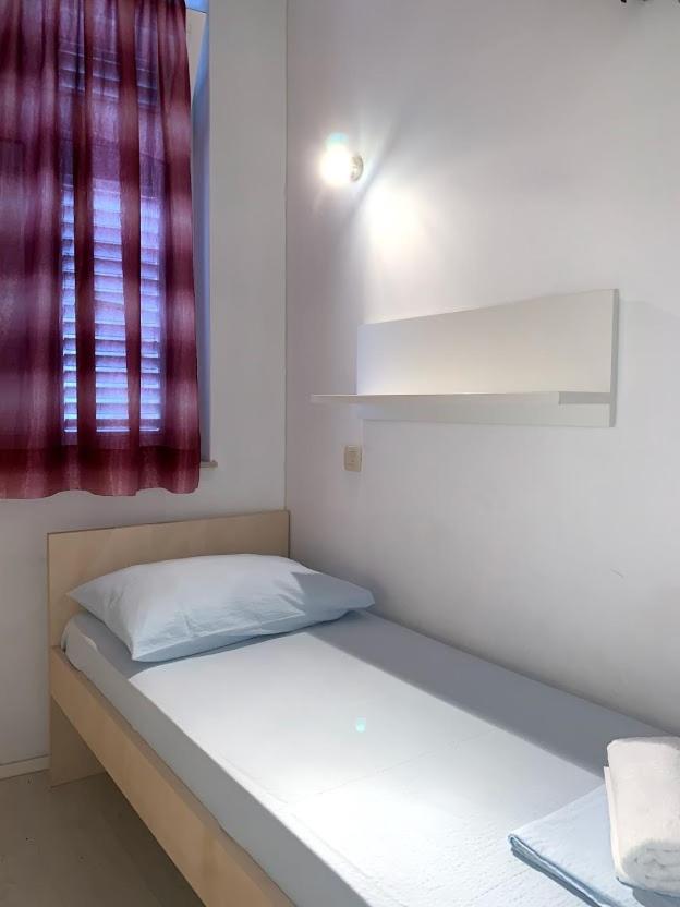 Apartments Center Baska Voda Bagian luar foto