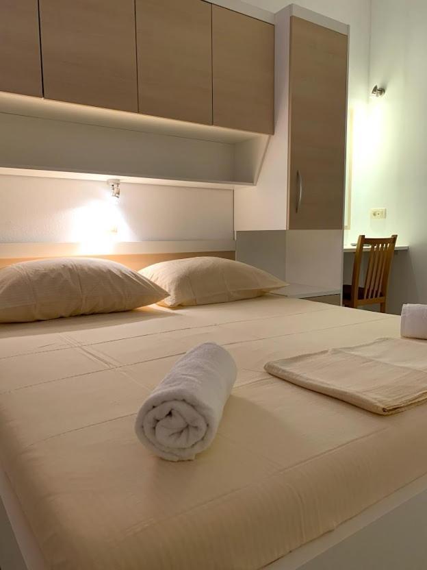 Apartments Center Baska Voda Bagian luar foto