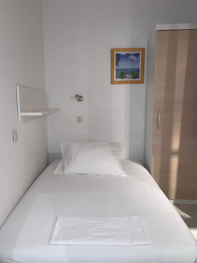 Apartments Center Baska Voda Bagian luar foto